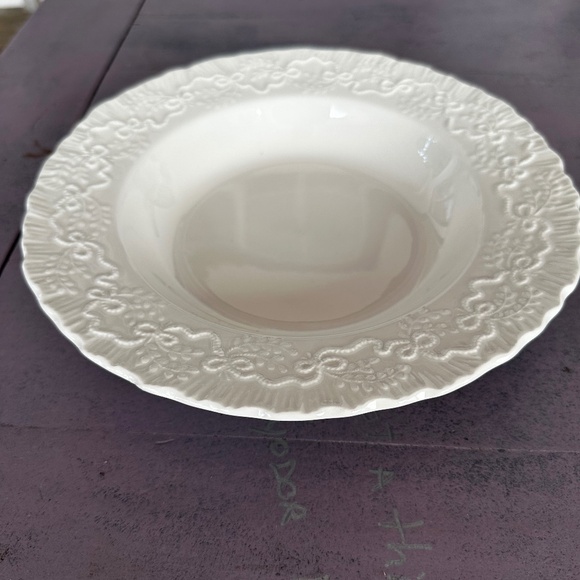 Ralph Lauren Wedgwood Claire Large Rim Soup Bowl